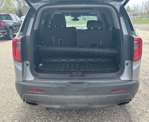 Used 2023 GMC Acadia SLE w/ Driver Convenience Package AWD/4WD image 4