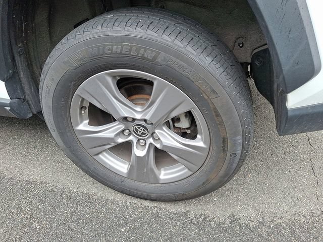 Used 2024 Toyota RAV4 XLE FWD image 7