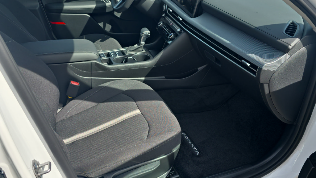 Certified 2026 Hyundai Sonata SE FWD image 13