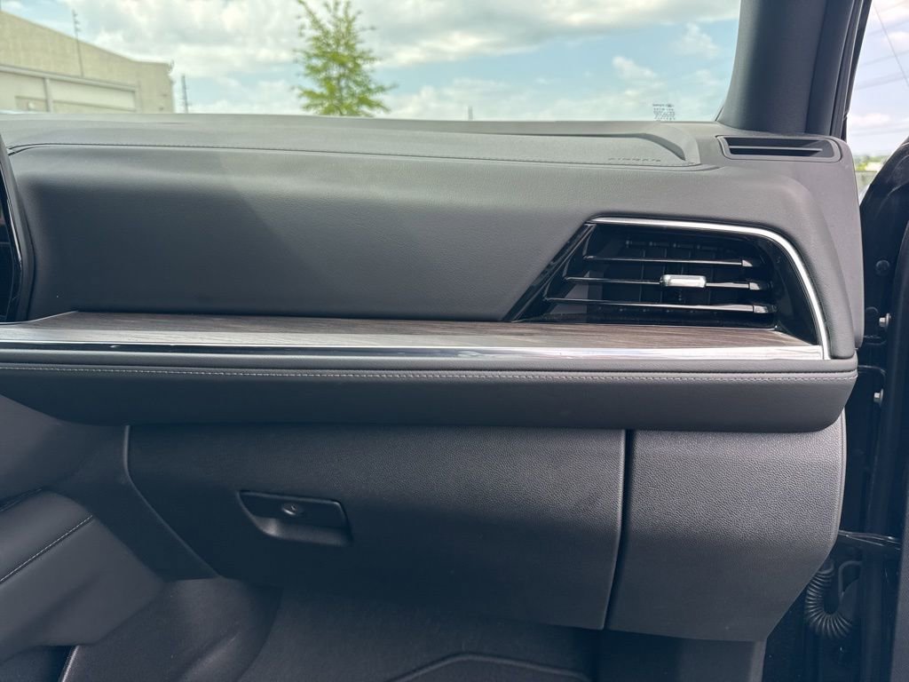 Used 2025 Chevrolet Tahoe Z71 AWD/4WD image 22