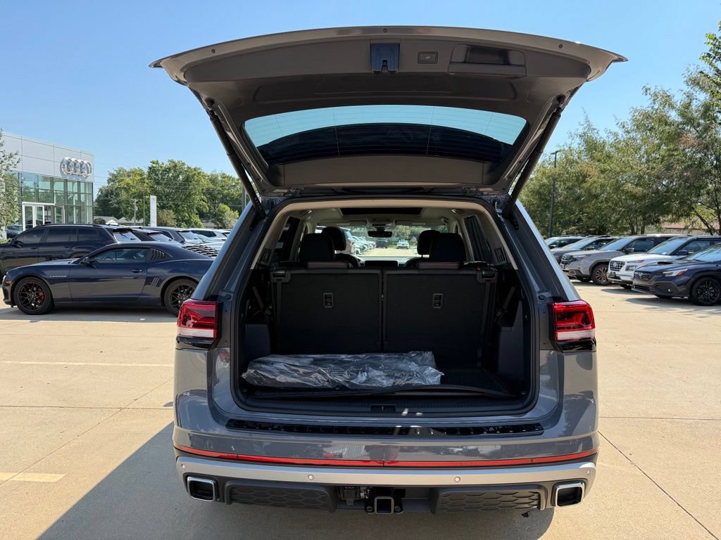 New 2026 Volkswagen Atlas Peak Edition AWD/4WD image 22