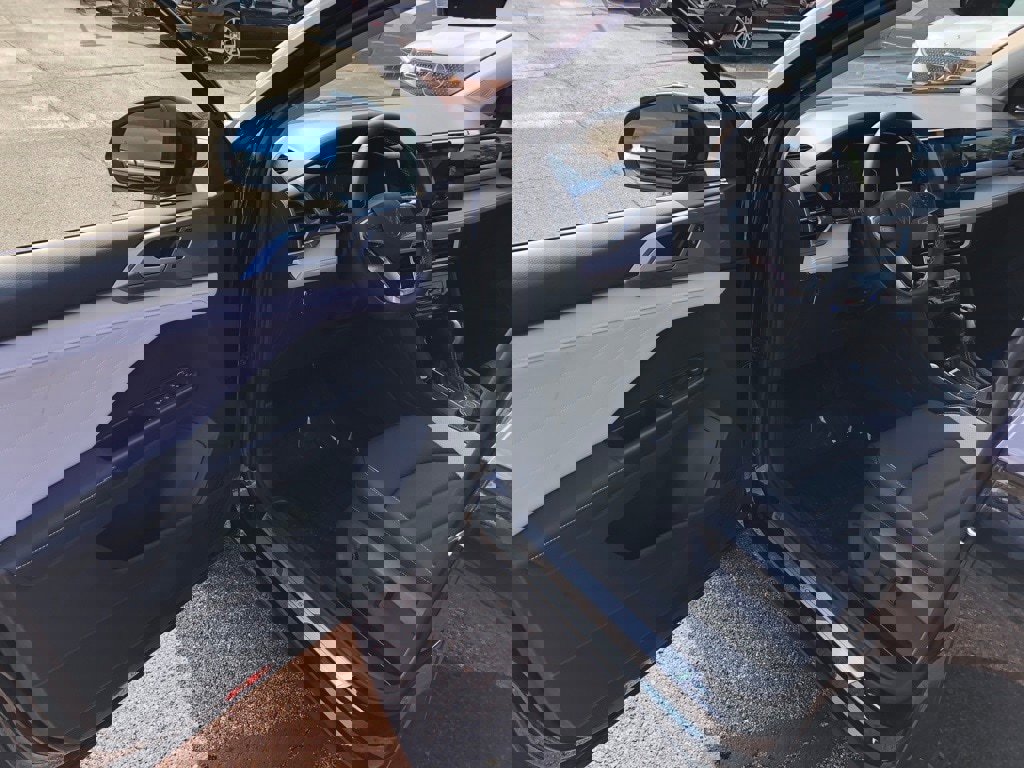 New 2025 Volkswagen Taos SEL image 10