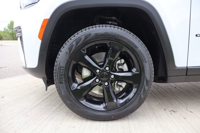 Used 2026 Jeep Grand Cherokee L Limited AWD/4WD image 28