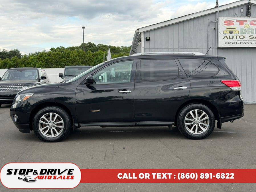 Used 2016 Nissan Pathfinder SV AWD/4WD image 2