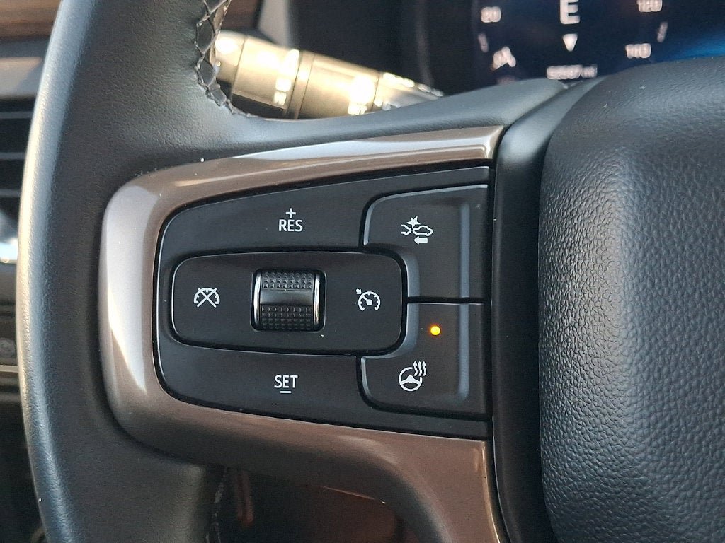 Certified 2023 Chevrolet Suburban High Country AWD/4WD image 23