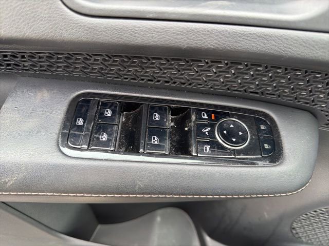 Used 2024 Nissan Ariya AWD image 19