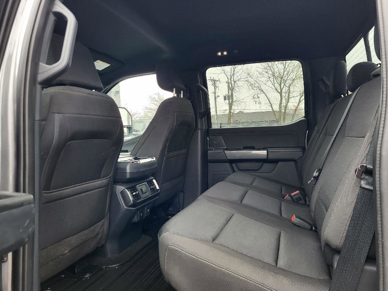 Used 2022 Ford F150 XLT w/ Equipment Group 302A High image 10