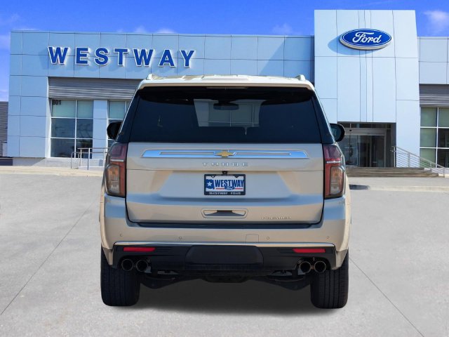 Used 2024 Chevrolet Tahoe Premier RWD image 4