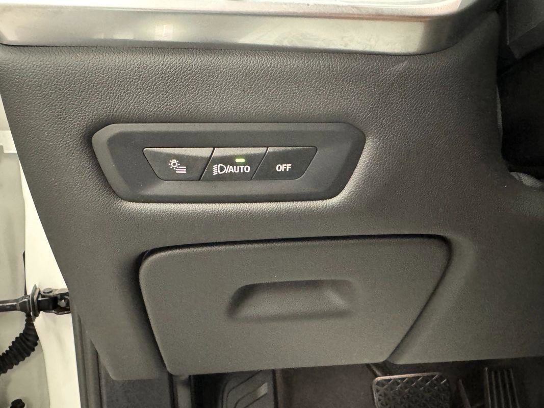 Used 2026 BMW X5 xDrive40i image 12