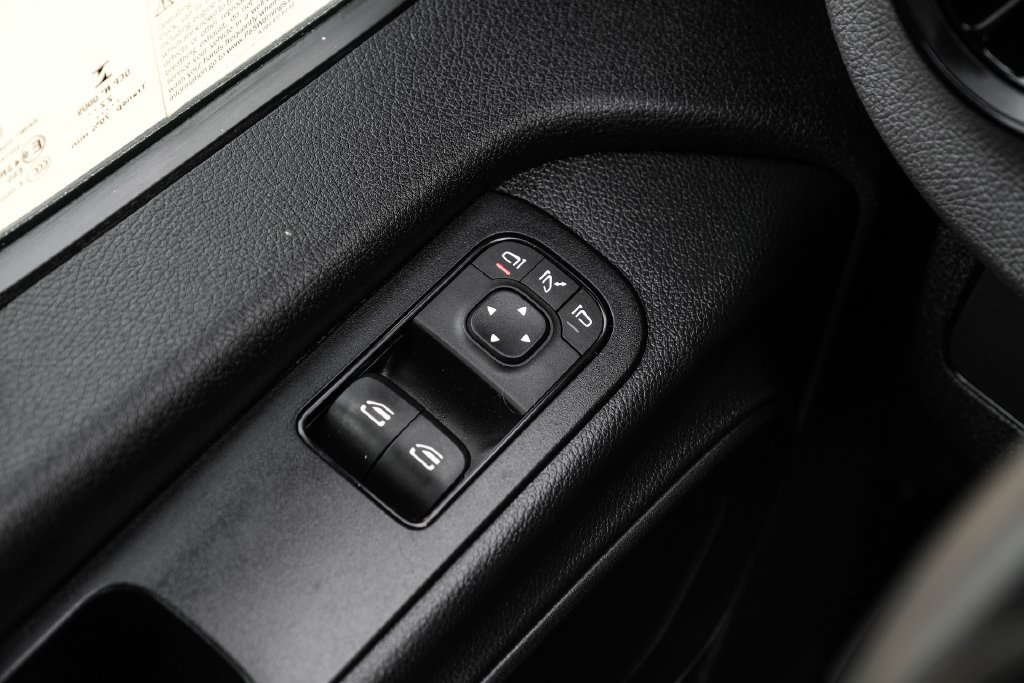 Used 2023 Mercedes-Benz Sprinter 2500 w/ Acoustic Package image 37