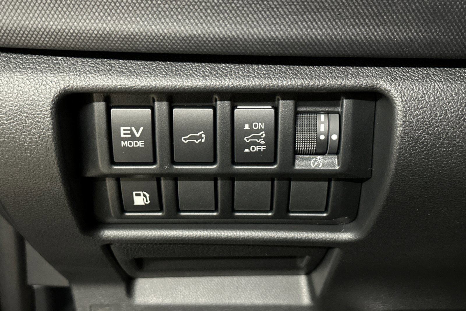 New 2025 Subaru Forester Touring image 30