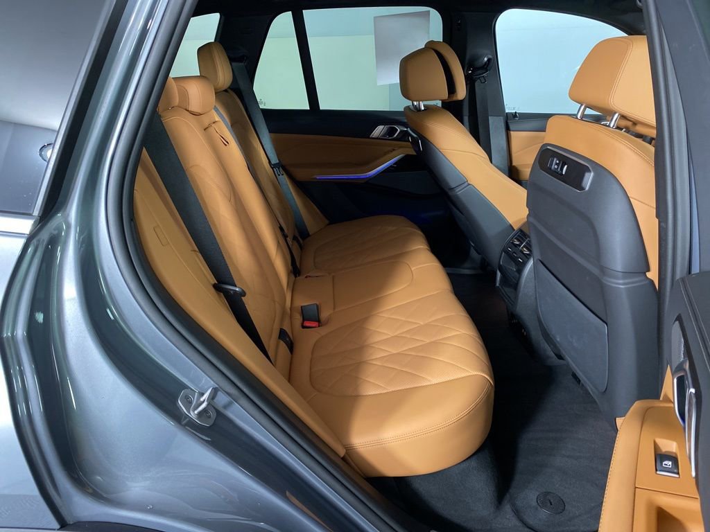 Used 2026 BMW X5 xDrive40i image 33