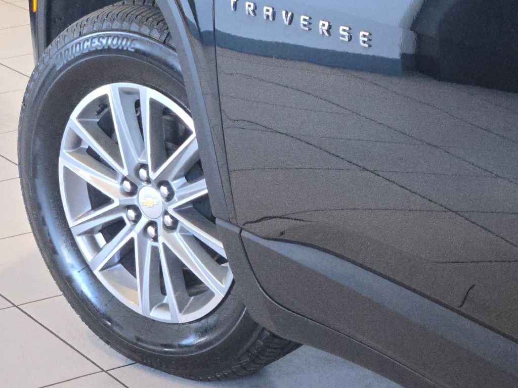 Certified 2023 Chevrolet Traverse LT w/ LPO, Floor Liner Package AWD/4WD image 17