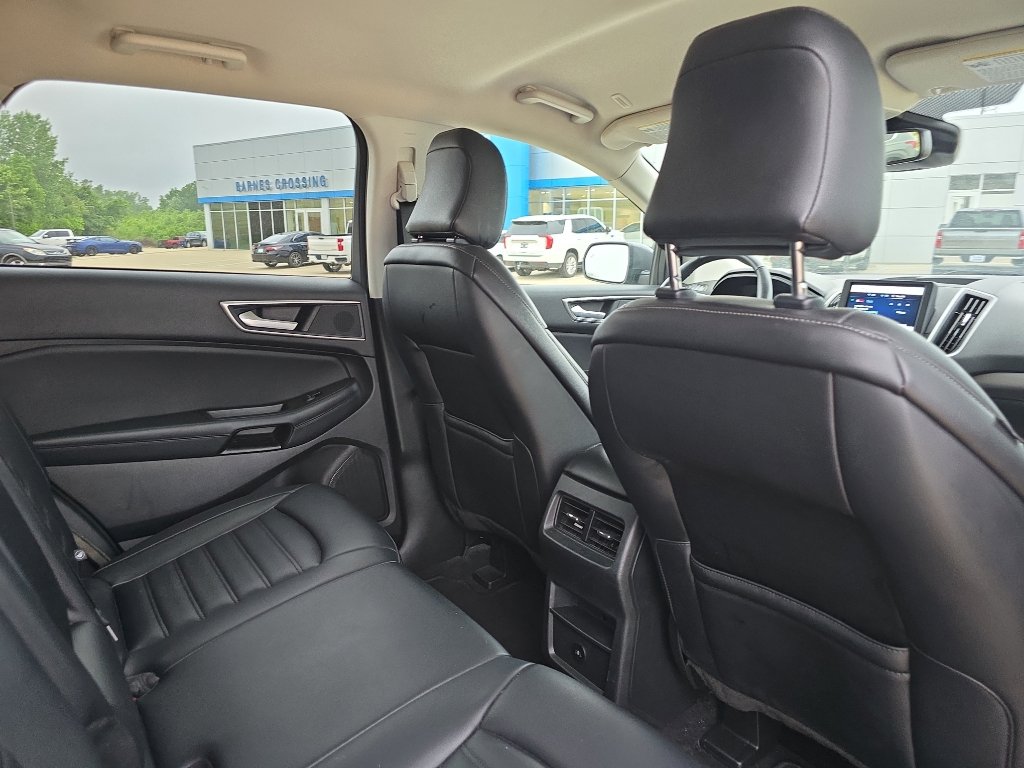 Used 2024 Ford Edge SEL AWD/4WD image 16