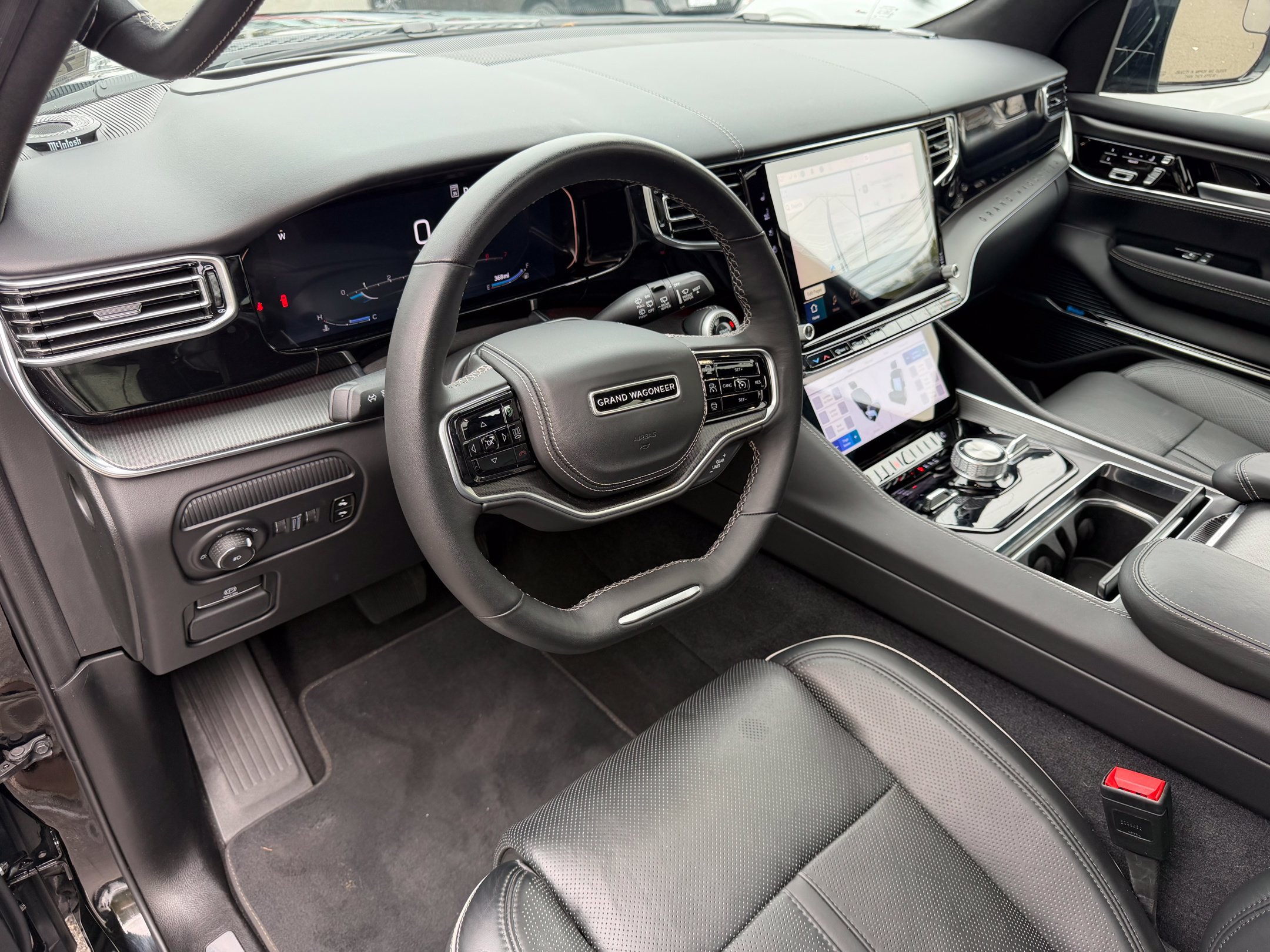 Used 2024 Jeep Grand Wagoneer Series II Obsidian w/ Quick Order Packagew 28T AWD/4WD image 16