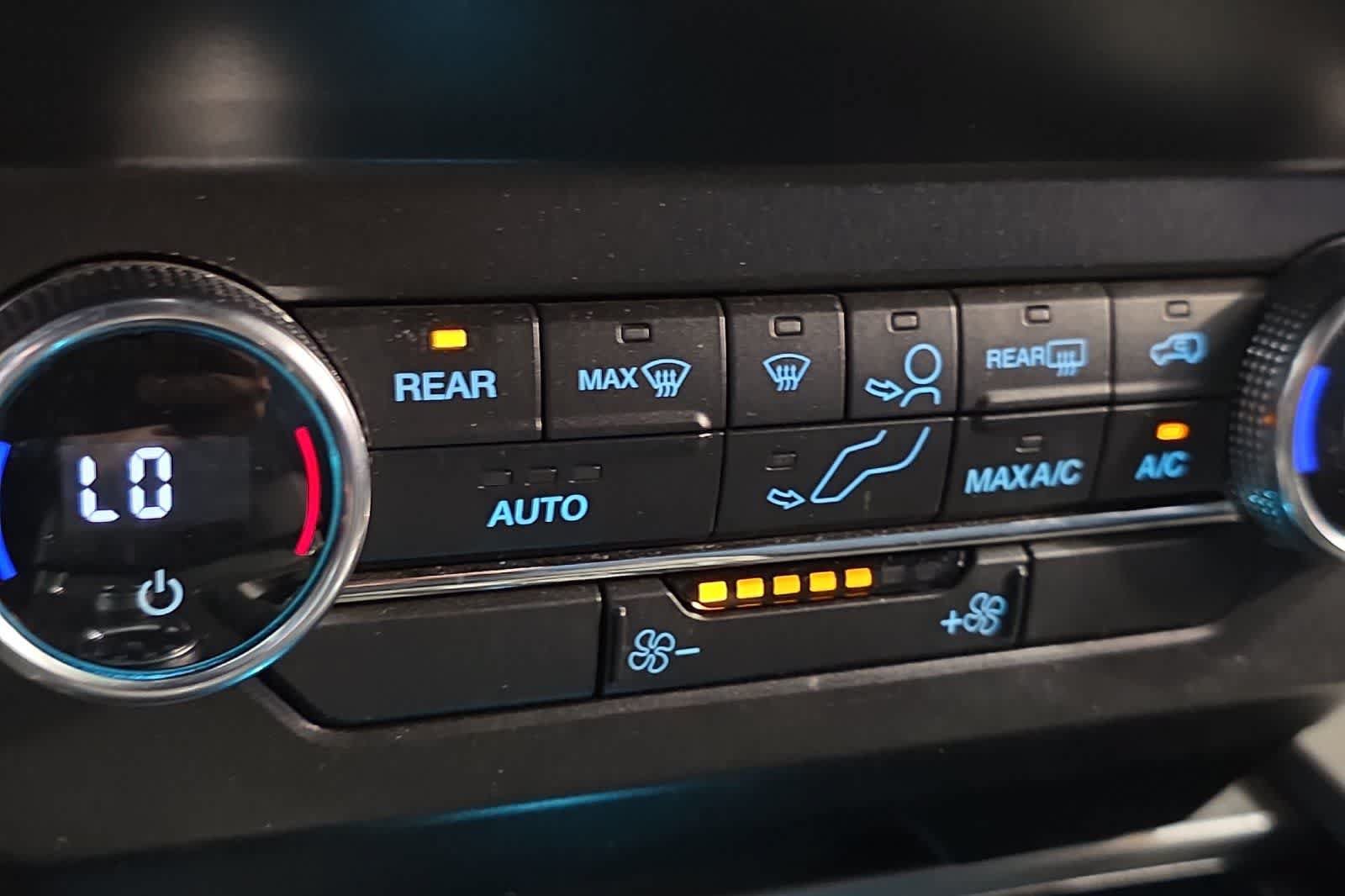 Used 2020 Ford Expedition XLT AWD/4WD image 22