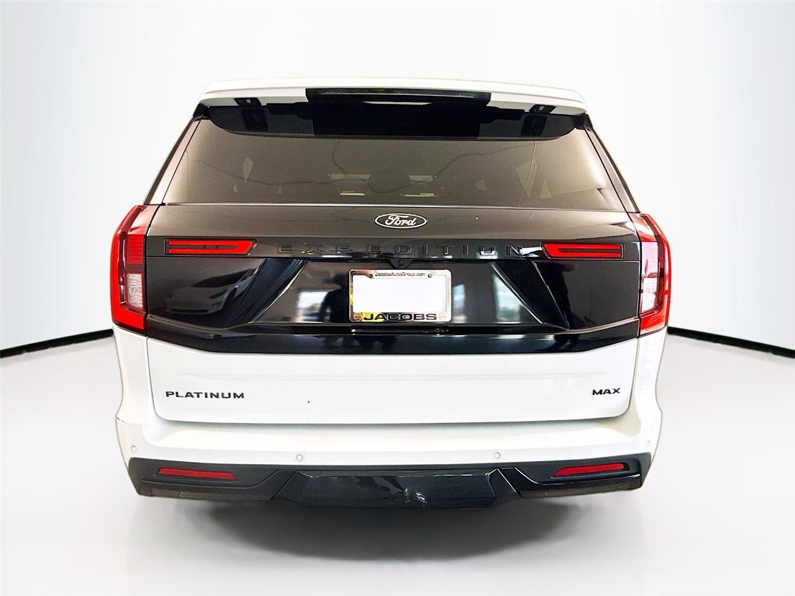 Used 2025 Ford Expedition Max Platinum w/ Stealth Performance Package image 30