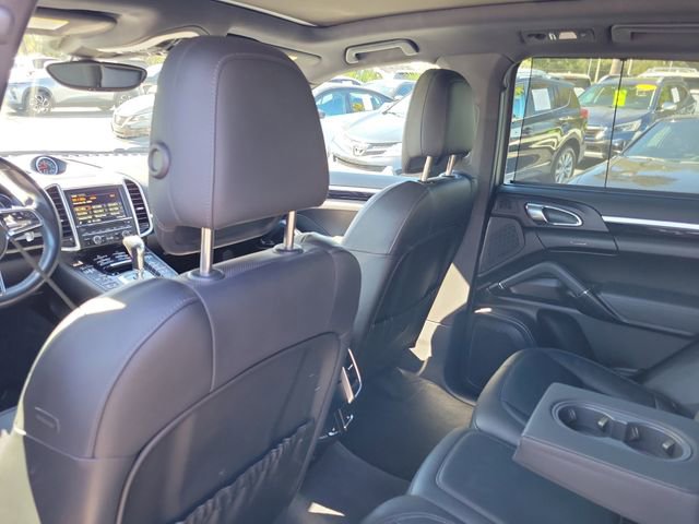 Used 2016 Porsche Cayenne image 27