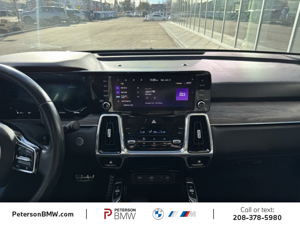 Used 2023 Kia Sorento SX Prestige image 11