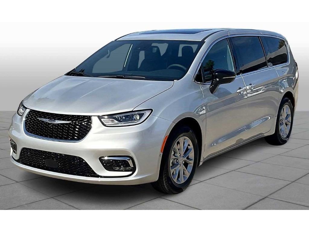 Used 2023 Chrysler Voyager LX