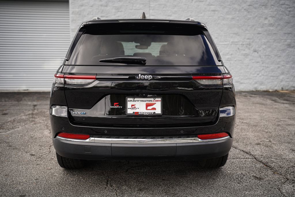 Used 2023 Jeep Grand Cherokee 4WD 4xe w/ Luxury Tech Group II image 14