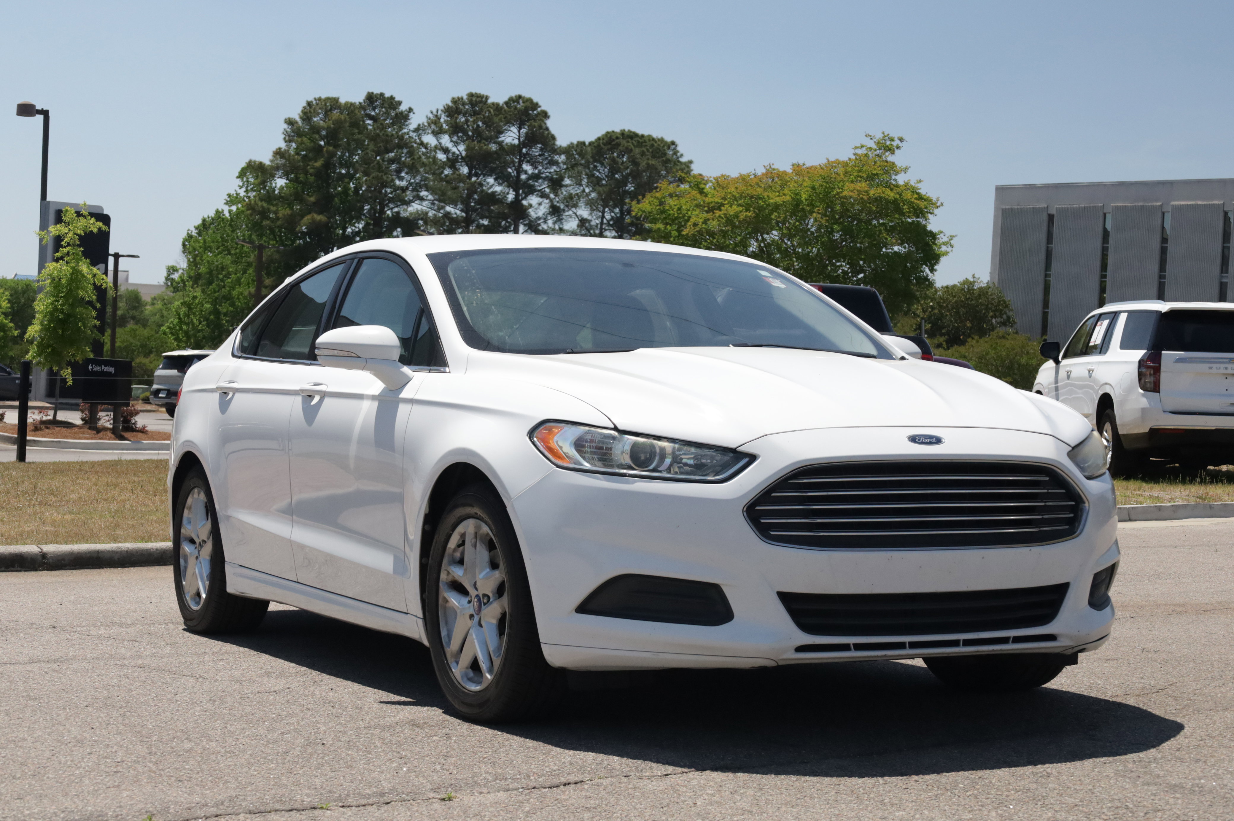 Used 2013 Ford Fusion SE FWD image 7