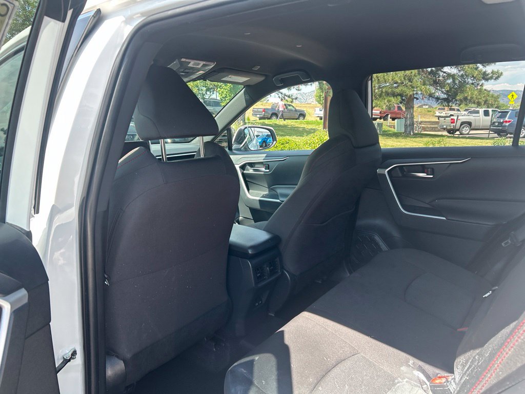 Used 2025 Toyota RAV4 SE AWD/4WD image 19