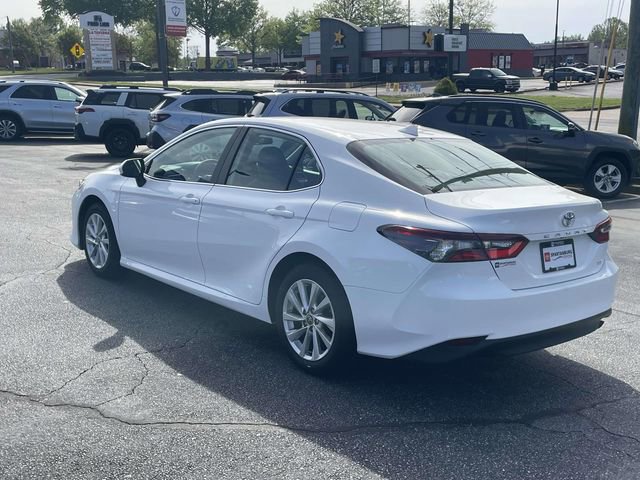 Used 2024 Toyota Camry LE image 4