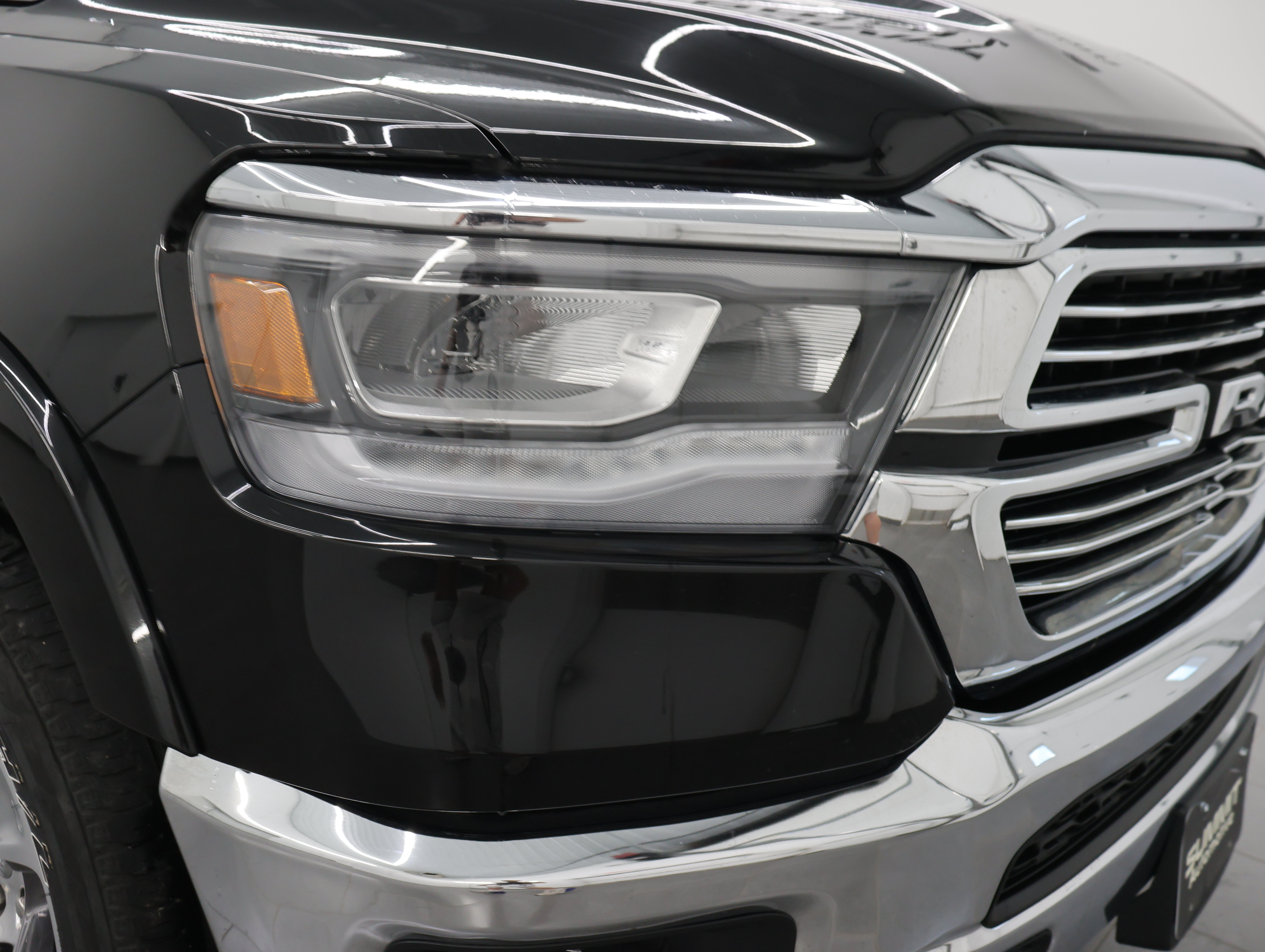Used 2022 RAM 1500 Laramie AWD/4WD image 23