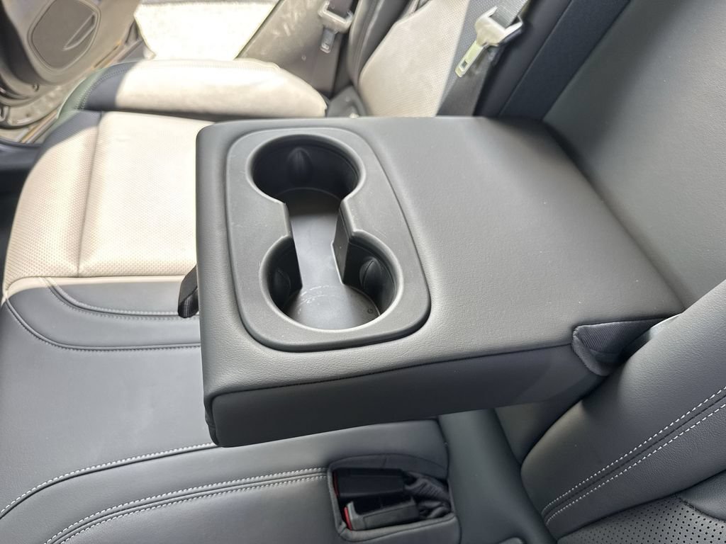 Used 2021 Buick Envision Essence w/ Technology Package I FWD image 38