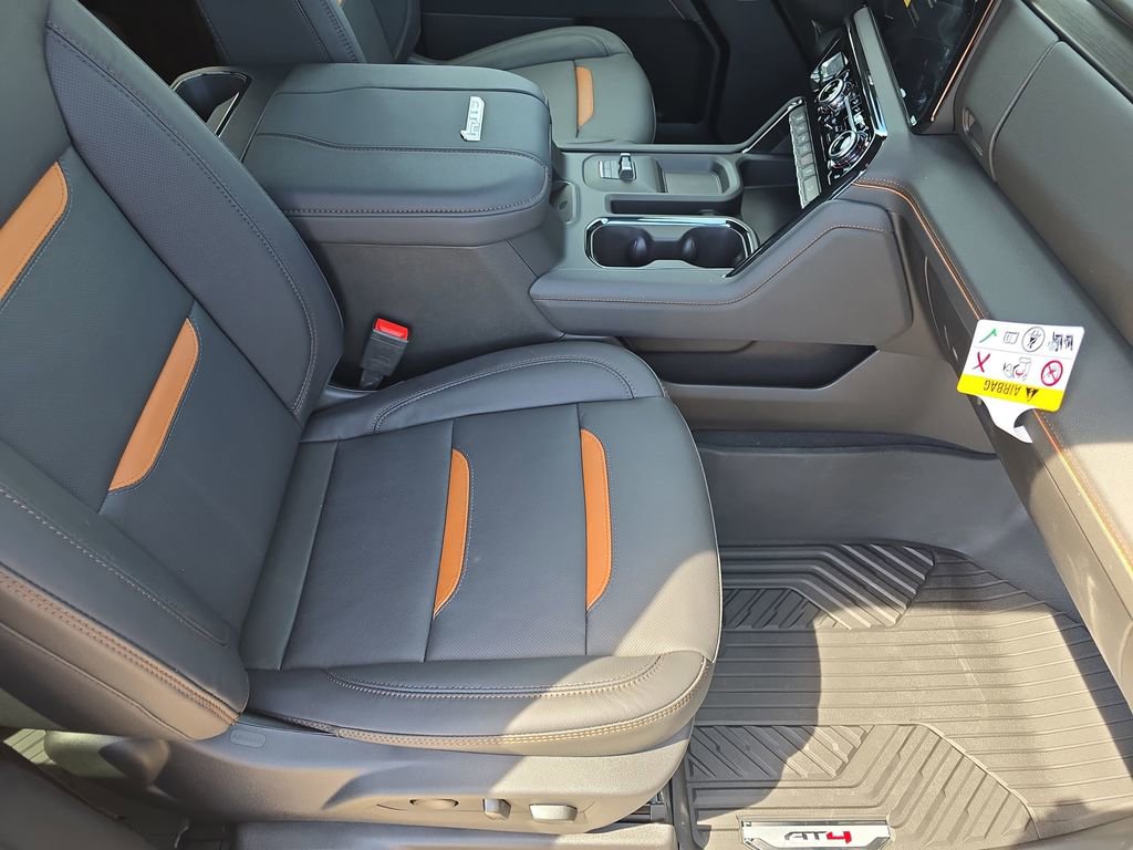 New 2026 GMC Sierra 2500 AT4 w/ AT4 Premium Plus Package AWD/4WD image 10
