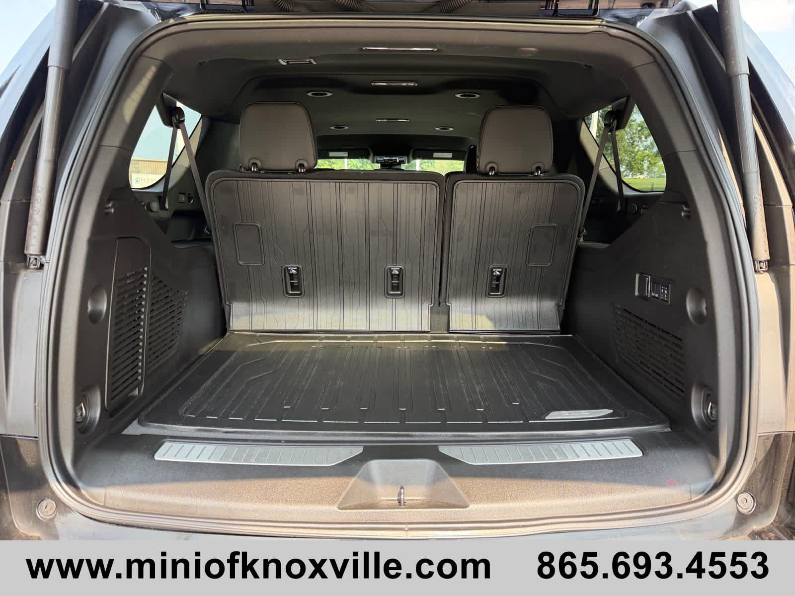 Used 2026 GMC Yukon XL AT4 AWD/4WD image 17