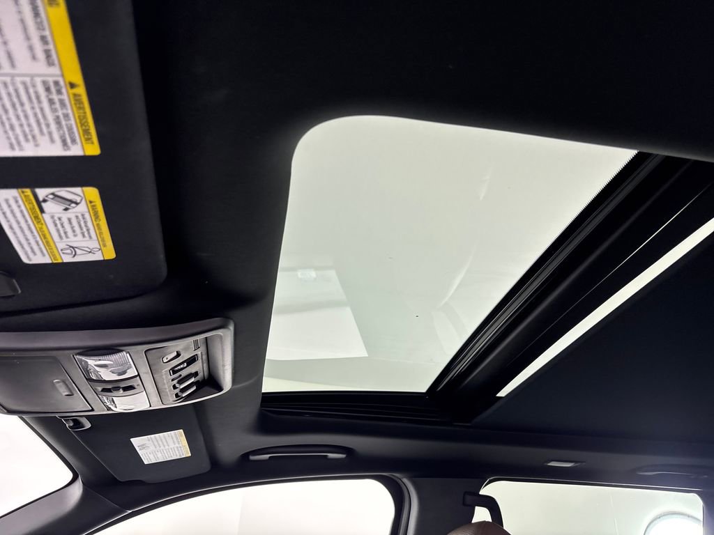 Used 2021 Nissan Titan Platinum Reserve w/ Moonroof Package image 26