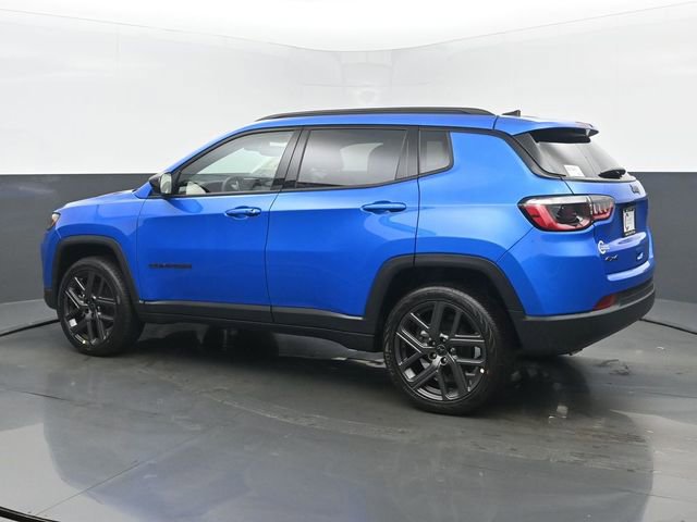 New 2026 Jeep Compass Latitude w/ Sun and Sound Group AWD/4WD image 3