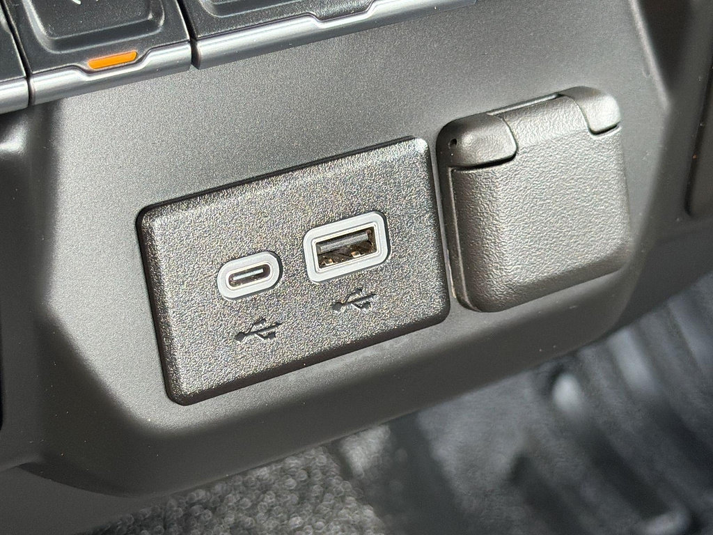 Used 2025 Chevrolet Silverado 1500 W/T RWD image 15