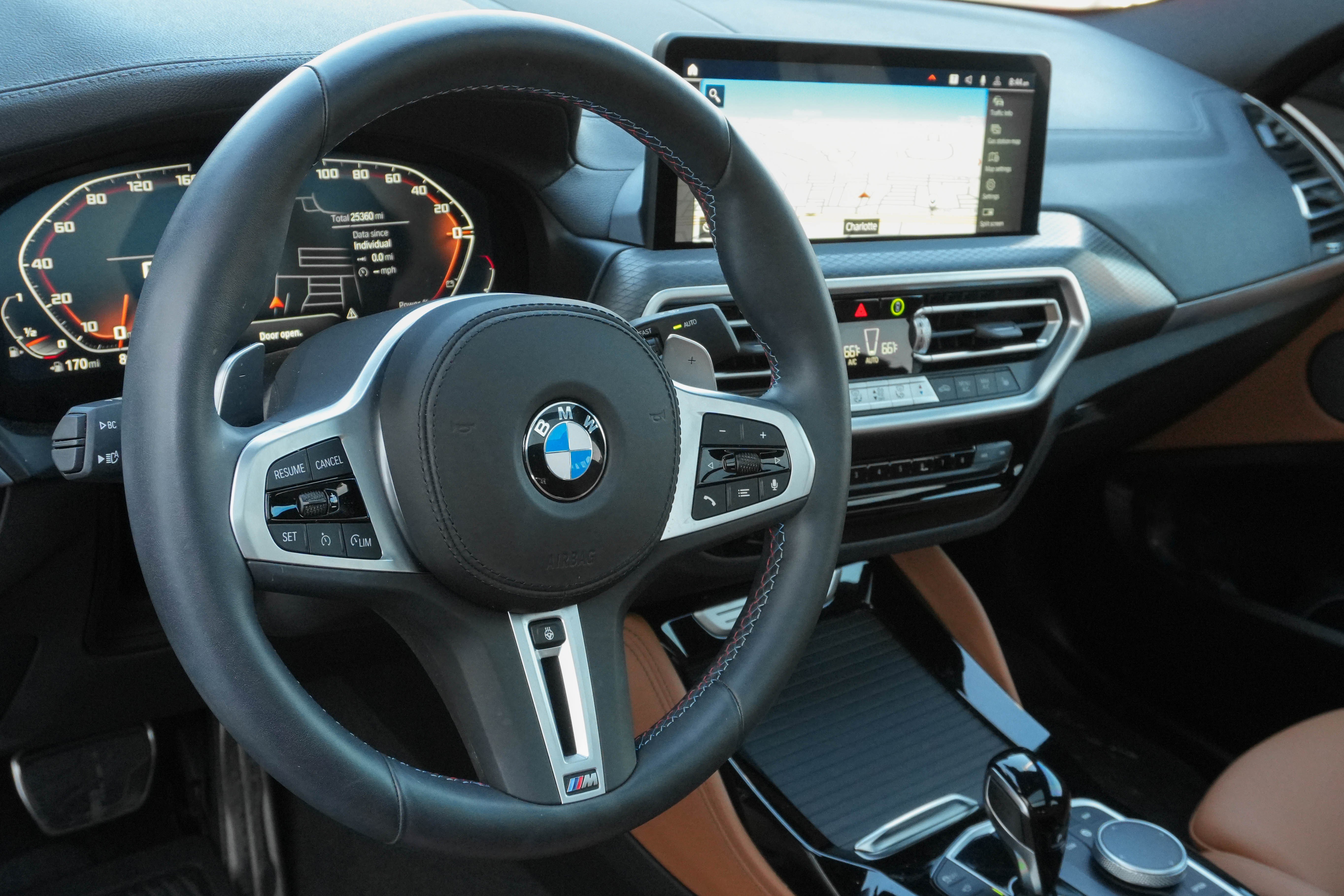 Certified 2025 BMW X4 M40i w/ Premium Package AWD/4WD image 10