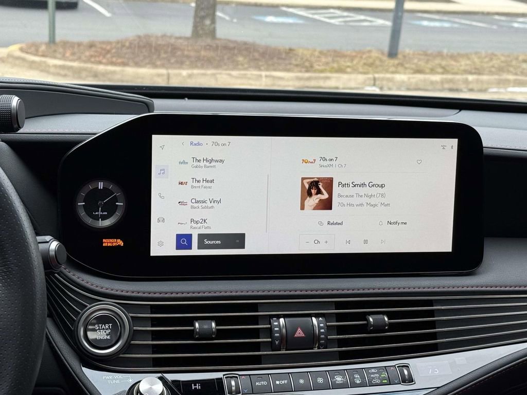 Used 2023 Lexus LS 500 F Sport image 10