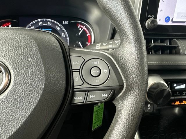 Used 2023 Toyota RAV4 LE AWD/4WD image 18