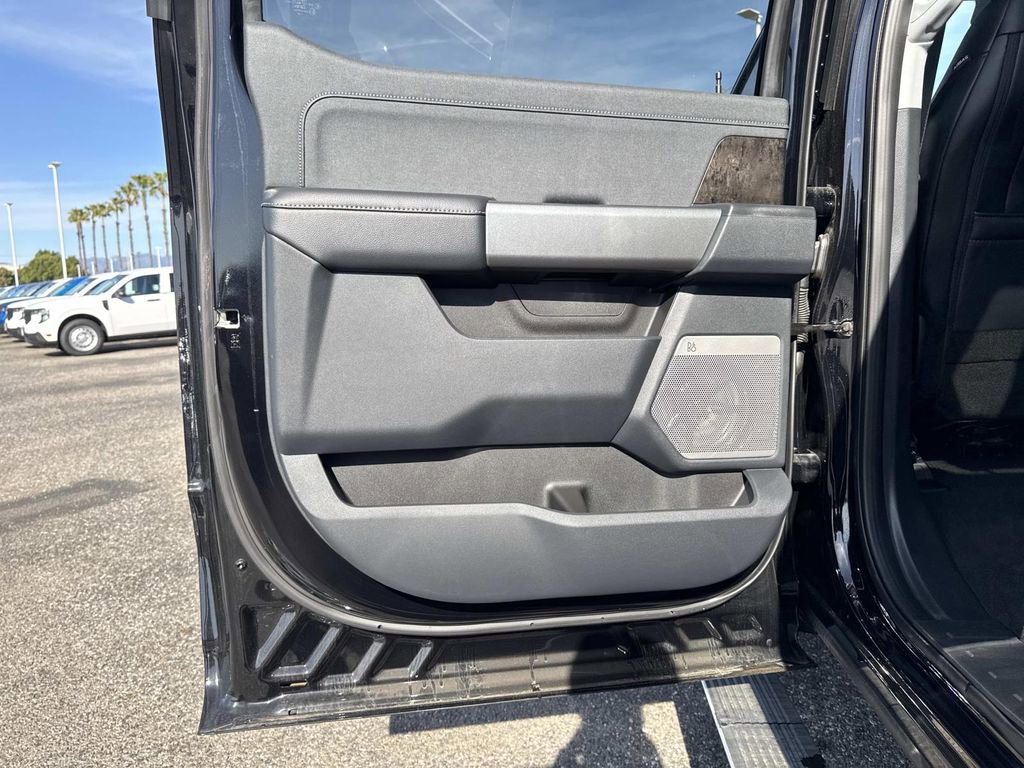 New 2025 Ford F350 Lariat w/ Lariat Ultimate Package image 22