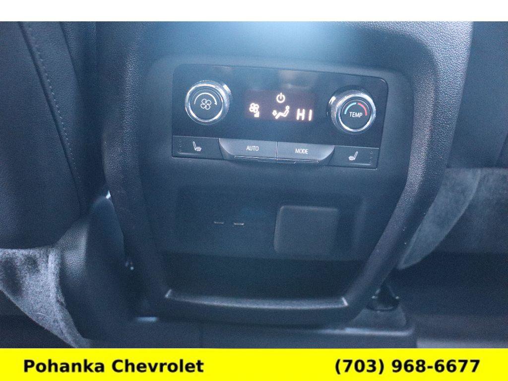 Used 2024 Chevrolet Traverse RS image 35