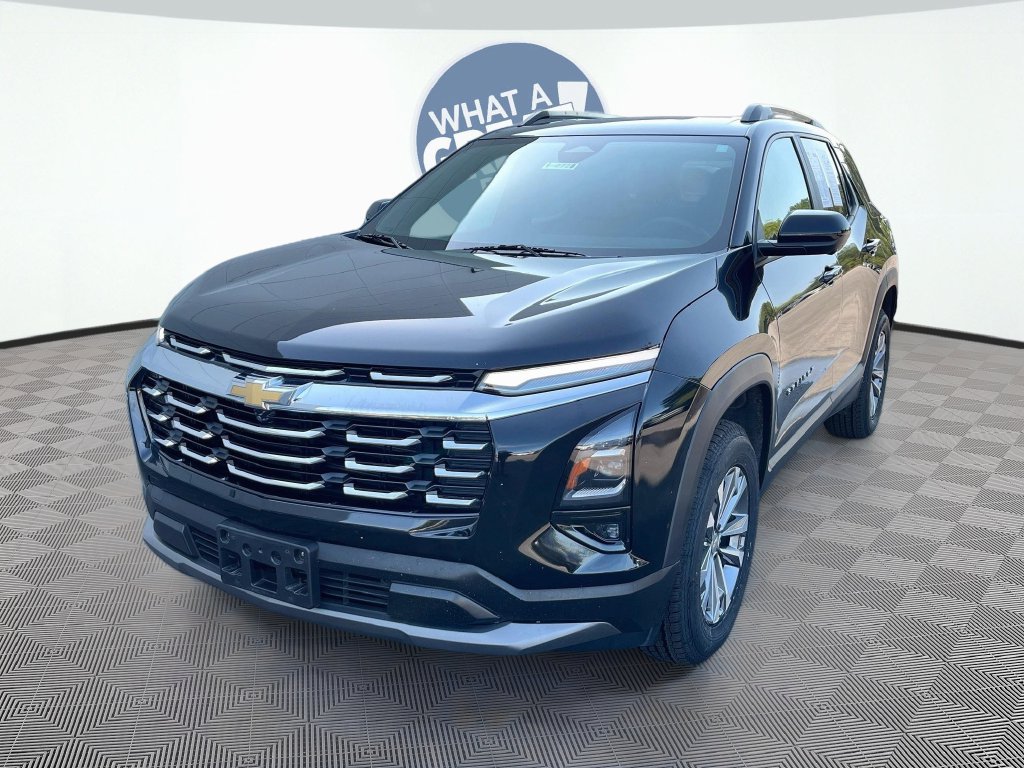 Used 2025 Chevrolet Equinox LT w/ Convenience Package II AWD/4WD image 1
