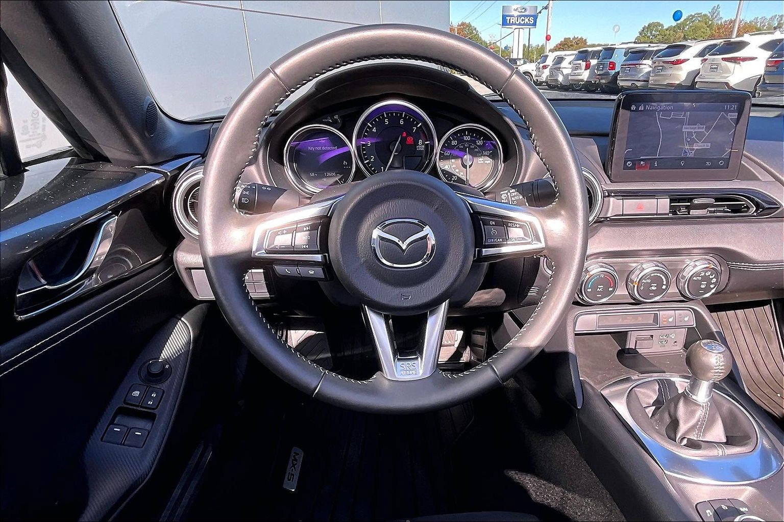 Used 2021 MAZDA MX-5 Miata Grand Touring RWD image 5