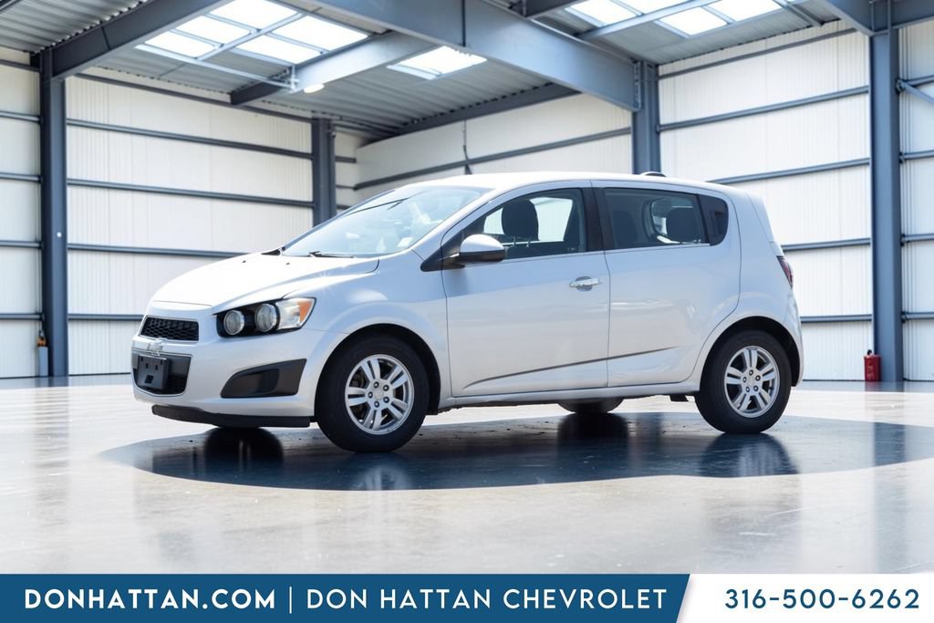 Used 2016 Chevrolet Sonic LT FWD image 2