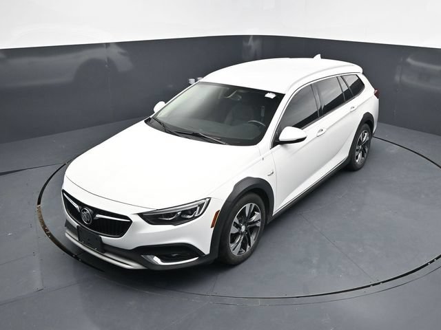 Used 2018 Buick Regal Essence w/ Driver Confidence Package #1 AWD/4WD image 30