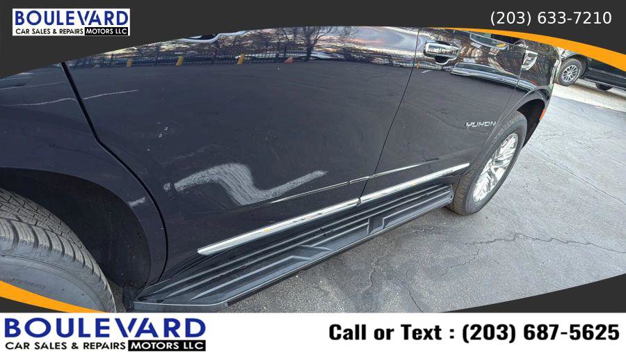 Used 2021 GMC Yukon SLT w/ SLT Premium Package image 15