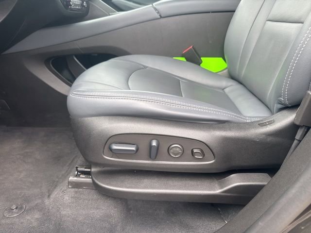 Used 2024 Buick Enclave Premium image 18