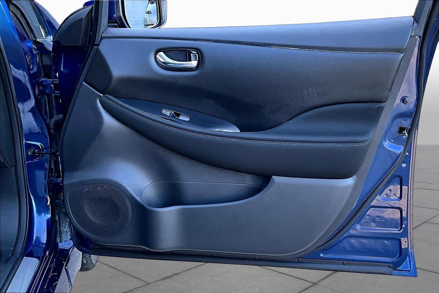 Certified 2024 Nissan Leaf SV Plus FWD image 21