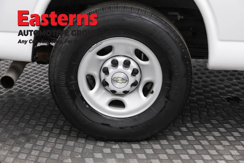Used 2023 Chevrolet Express 3500 LS image 27