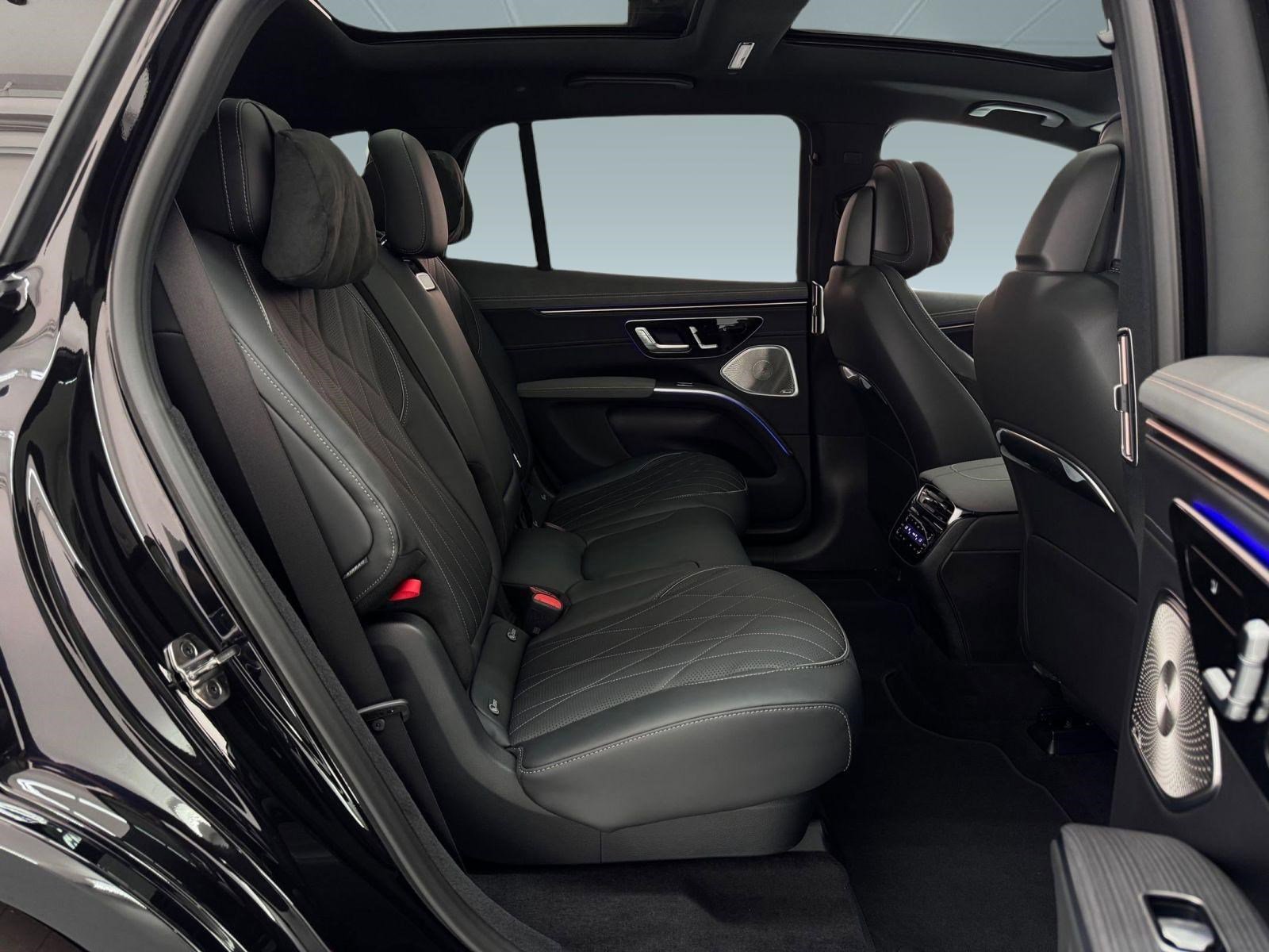 New 2026 Mercedes-Benz EQS 550 4MATIC SUV image 25