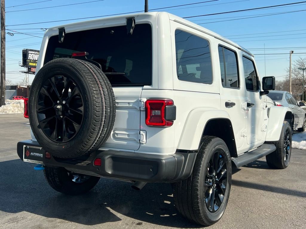 Used 2022 Jeep Wrangler Unlimited Sahara w/ Cold Weather Group image 7